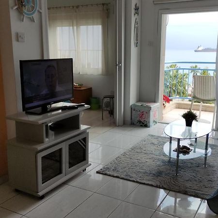 Sea Front & City Center, Amazing Sea View Лимасол Экстерьер фото
