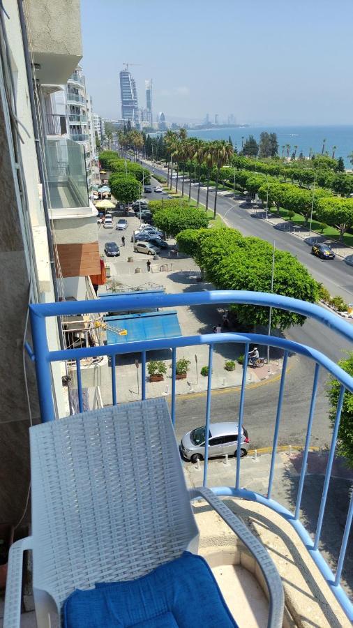 Sea Front & City Center, Amazing Sea View Лимасол Экстерьер фото