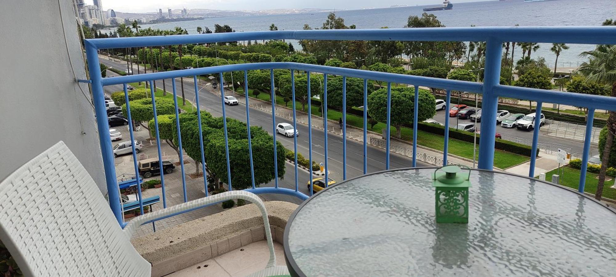 Sea Front & City Center, Amazing Sea View Лимасол Экстерьер фото