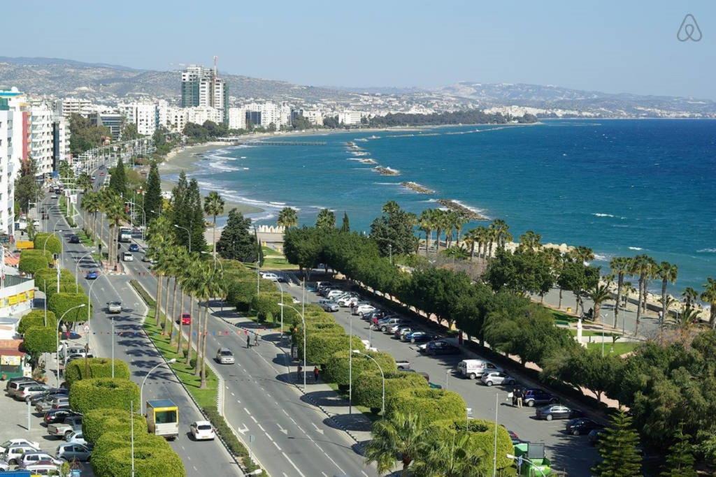 Sea Front & City Center, Amazing Sea View Лимасол Экстерьер фото