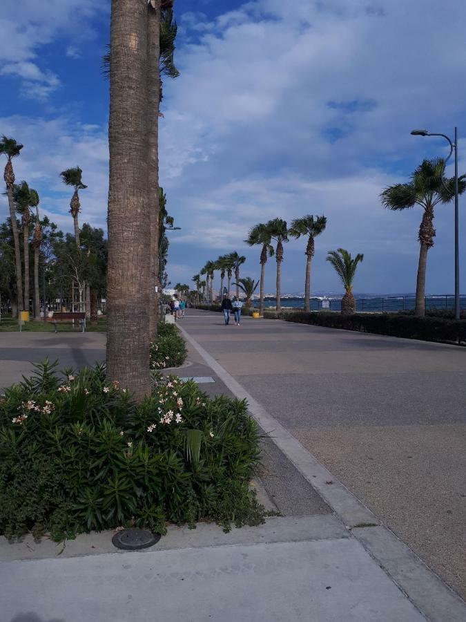 Sea Front & City Center, Amazing Sea View Лимасол Экстерьер фото